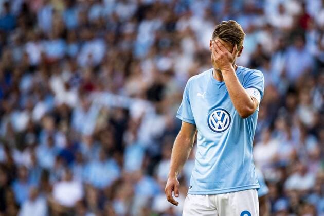 180807 Markus Rosenberg of Malmö FF looks dejected during the UEFA Champions League qualifying match between Malmö FF and Vidi on August 7, 2018 in Malmö. Photo: Ludvig Thunman BILDBYRN kod LT 35513 Copyright: LUDVIGxTHUNMAN BB180807LT059