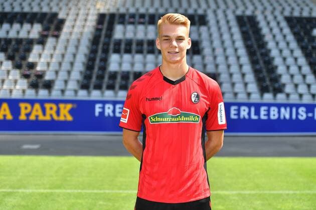 Philipp Lienhart; SC Freiburg; 1. Bundesliga, Portraettermin 2018 2019 1. Bundesliga - 2018 2019 - Portraettermin SC Freiburg Freiburg Copyright: xEIBNER SvenxLaeglerx EP_SLR