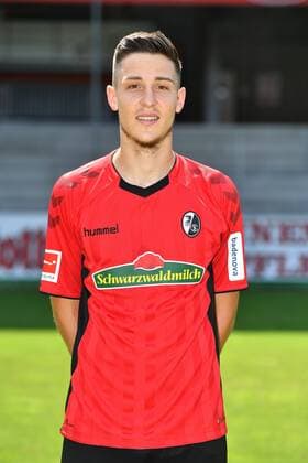 Keven Schlotterbeck; SC Freiburg; 1. Bundesliga, Portraettermin 2018 2019 1. Bundesliga - 2018 2019 - Portraettermin SC Freiburg Freiburg Copyright: xEIBNER SvenxLaeglerx EP_SLR