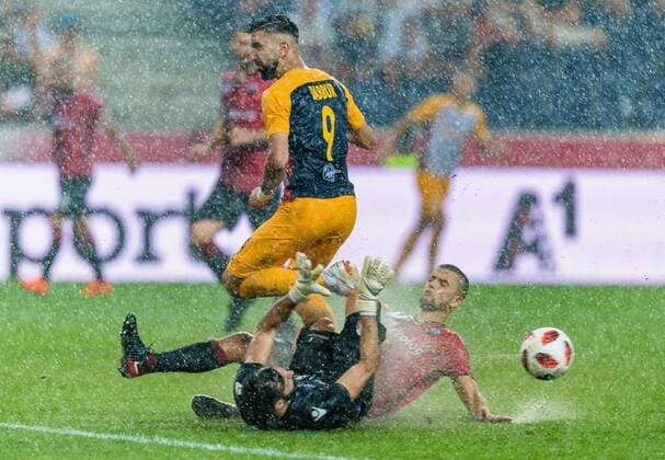 08.08.2018, Red Bull Arena, Salzburg, AUT, UEFA CL, FC Salzburg vs KF Shkendija Tetovo, Qualifikation, 3. Runde, Hinspiel, im Bild v.l. Munas Dabbur (FC Salzburg), Kostadin Zahov (KF Shkendija Tetovo), Visar Musliu (KF Shkendija Tetovo) during the UEFA Championsleague Qualifier 3rd round, 1st leg match between FC Salzburg and KF Shkendija Tetovo at the Red Bull Arena in Salzburg, Austria on 2018 08 08. Salzburg