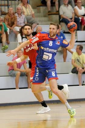 Dominik Schmid ( ALPLA HC Hard ) Gregor Thomann ( HBW Balingen ), HBW Balingen vs. ALPLA HC Hard, Handball, Freundschaftsspiel, 2018 2019, 09.08.2018, HBW Balingen vs. ALPLA HC Hard, Handball, Freundschaftsspiel, 2018 2019, 09.08.2018 Balingen Copyright: xLangerx xEibner-Pressefotox EP_HLR
