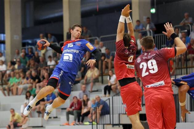 Martin Strobel ( HBW Balingen ) Dominik Schmid ( ALPLA HC Hard ) Lukas Scheighofer ( ALPLA HC Hard ), HBW Balingen vs. ALPLA HC Hard, Handball, Freundschaftsspiel, 2018 2019, 09.08.2018, HBW Balingen vs. ALPLA HC Hard, Handball, Freundschaftsspiel, 2018 2019, 09.08.2018 Balingen Copyright: xLangerx xEibner-Pressefotox EP_HLR