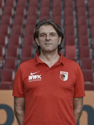 Dr. Andreas Weigel (Mannschaftsarzt); FC Augsburg 1907; 1.BL, Porträttermin 2018 2019,