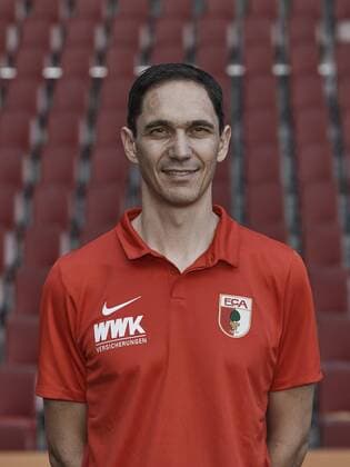 Dr. Florian Elser (Mannschaftsarzt); FC Augsburg 1907; 1.BL, Porträttermin 2018 2019,