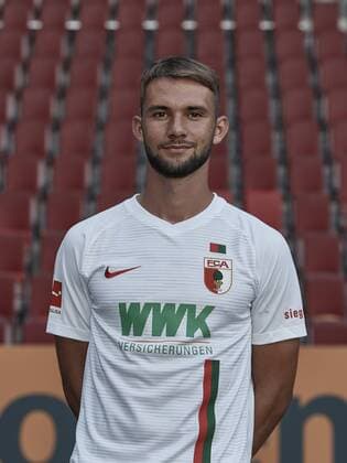 Simon Asta; FC Augsburg 1907; 1.BL, Porträttermin 2018 2019,