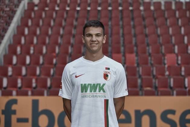 Romario Rösch; FC Augsburg 1907; 1.BL, Porträttermin 2018 2019,