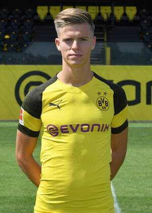 Dzenis Burnic; Borussia Dortmund; 1.BL, Porträttermin 2018 2019