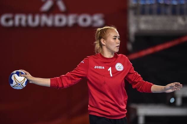 2018.08.11 Kielce Pilka reczna Mlodziezowe Mistrzostwa Swiata w Pilce Recznej Kobiet do lat 18 Francja - Kazachstan N z AITMAGAMBETOVA Danagul Foto Lukasz Laskowski PressFocus 2018.08.11 Kielce Handball IHF Youth U18 Womens World Championship WM Weltmeisterschaft 2018 France v Kazakhstan AITMAGAMBETOVA Danagul Credit: Lukasz Laskowski PressFocus NEWSPIX.PL --- Newspix.pl france out!  20180811LUK_043