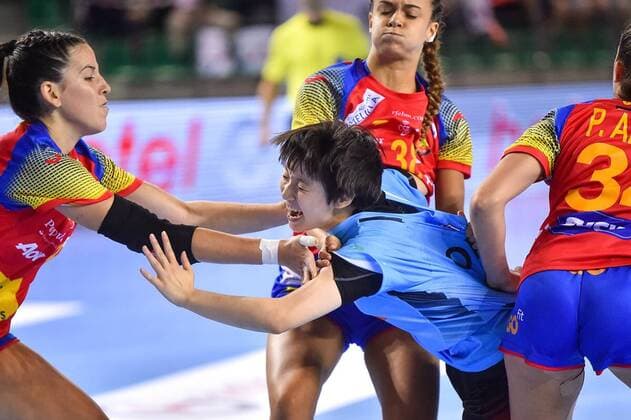 2018.08.11 Kielce Pilka reczna Mlodziezowe Mistrzostwa Swiata w Pilce Recznej Kobiet do lat 18 Hiszpania - Korea N z OH Yedam Foto Lukasz Laskowski PressFocus 2018.08.11 Kielce Handball IHF Youth U18 Womens World Championship WM Weltmeisterschaft 2018 Spain v Korea OH Yedam Credit: Lukasz Laskowski PressFocus NEWSPIX.PL --- Newspix.pl france out!  20180811LUK_070