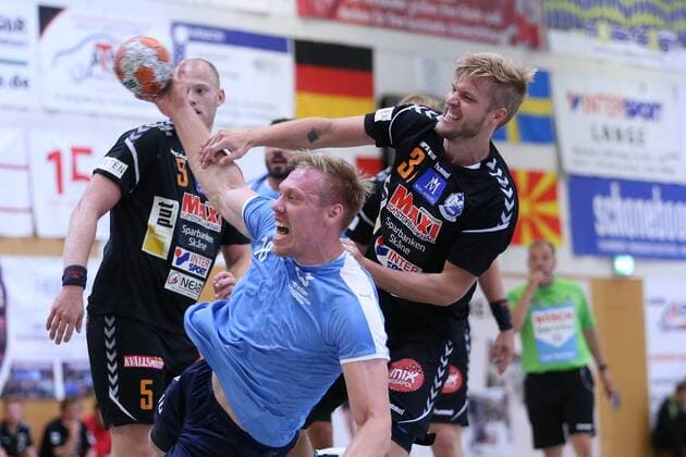 MHB - Montpellier vs. IFK Kristianstad, Handball, Internationaler Heide-Cup 2018, 11.08.18 Frederik Pettersson (Nr.18, MHB - Montpellier Handball) gegen Anton Halen (Nr.31, IFK Kristianstad)