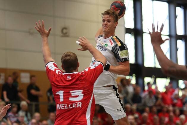 Niclas Pieczkowski (Nr.14, SC DHfK Leipzig) gegen Niklas Weller (Nr.13, Handball Verein Hamburg) Schneverdingen Deutschland Copyright: xAgentur54Gradx xSpeedphotosx
