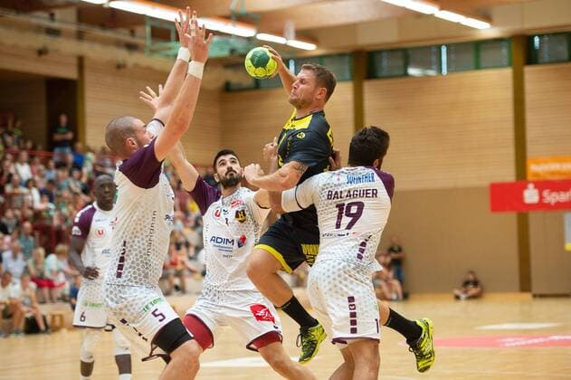 18 Eduardo Gurbindo (HBC Nantes), 19 David Balaguer (HBC Nantes), 10 Michael Kraus (TVB 1898 Stuttgart), HBC Nantes vs. TVB 1898 Stuttgart, Sparkassencup 2018, Handball, Herren, 1.Bundesliga, Ligue Nationale de Handball, 11.08.2018, GER, Sparkassen-Cup 2018, Ehingen, Handball, 11.08.2018 Ehingen Copyright: xEIBNER Michael_Schmidtx EP_MST