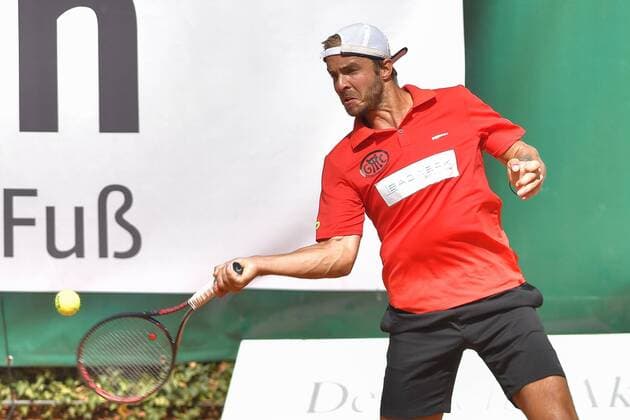 12.08.2018, GER, Allpresan Rochusclub BL-Team vs. Badwerk Gladbacher HTC 12.08.2018, GER, Allpresan Rochusclub BL-Team vs. Badwerk Gladbacher HTC, im Bild: Martin, Andrej SVK beim Vorhandschlag