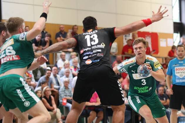 HC Varder Skopje vs. SC DHfK Leipzig, Handball, Internationaler Heide-Cup 2018, 12.08.18 Franz Semper (Nr.03, SC DHfK Leipzig) und Maciej Gebala (Nr.28, SC DHfK Leipzig) gegen Rogerio Moraes Ferreira (Nr.13, HC Vardar Skopje)