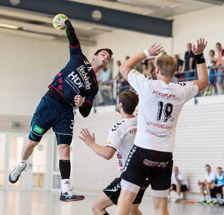 Sandro Muench (H2KU, 34) H2KU Herrenberg gegen SV 64 Zweibruecken, Handball, Oberliga, Testspiel, 2018 2019, 12.08.2018, SG H2KU Herrenberg gegen SV 64 Zweibruecken, Handball, Oberliga, Testspiel, 2018 2019, 12.08.2018 Haslach Copyright: xEIBNER SaschaxWaltherx EP_SWA