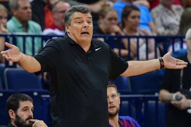 Deutschland , Hamburg , Barclaycard Arena , Handball , Helden des Handballs , THW Kiel - FC Barcelona Barca Trainer Xavier Pascual ( FC B )