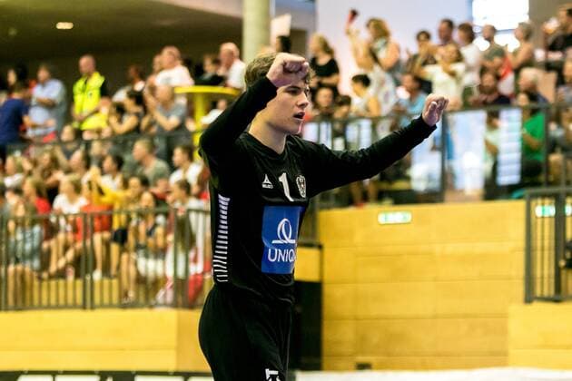 10.08.2018, Josef Welser Sporthalle, Tulln an der Donau, AUT, EHF, M18 Championship 2018, Oesterreich vs Bulgarien, im Bild Constantin Mstl (AUT) during the EHF M18 Championship 2018 Match between Austria and Bulgaria at the Josef Welser Sporthalle, Tulln on the Danube, Austria on 2018 08 10. Tulln an der Donau
