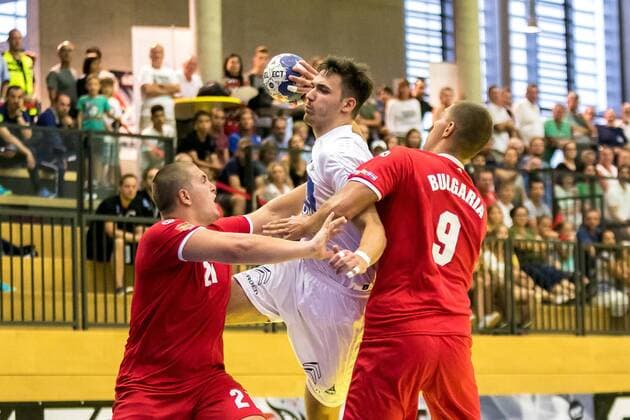 10.08.2018, Josef Welser Sporthalle, Tulln an der Donau, AUT, EHF, M18 Championship 2018, Oesterreich vs Bulgarien, im Bild Marko Katic (AUT) during the EHF M18 Championship 2018 Match between Austria and Bulgaria at the Josef Welser Sporthalle, Tulln on the Danube, Austria on 2018 08 10. Tulln an der Donau