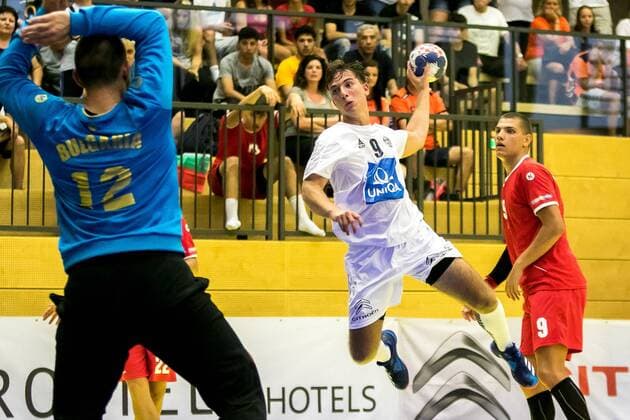 10.08.2018, Josef Welser Sporthalle, Tulln an der Donau, AUT, EHF, M18 Championship 2018, Oesterreich vs Bulgarien, im Bild Elias Kropf (AUT) during the EHF M18 Championship 2018 Match between Austria and Bulgaria at the Josef Welser Sporthalle, Tulln on the Danube, Austria on 2018 08 10. Tulln an der Donau