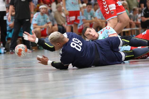 MHB - Montpellier vs. Fuechse Berlin, Handball, Internationaler Heide-Cup 2018, 12.08.18 Mohamed Shebib (Nr.89, MHB - Montpellier Handball) gegen Mijajlo Marsenic (Nr.93, Fuechse Berlin)
