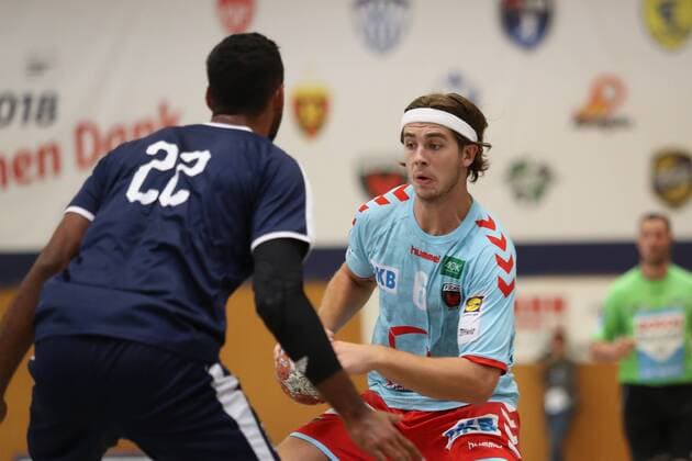 MHB - Montpellier vs. Fuechse Berlin, Handball, Internationaler Heide-Cup 2018, 12.08.18 Jacob Tandrup Holm (Nr.06, Fuechse Berlin) gegen Melvyn Richardson (Nr.22, MHB - Montpellier Handball)