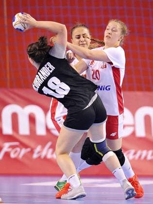 2018.08.12 Kielce Pilka reczna Mlodziezowe Mistrzostwa Swiata w Pilce Recznej Kobiet do lat 18 Polska - Niemcy N z Lea Neubrander Borowska Dominika Foto Lukasz Sobala Press Focus 2018.08.12 Kielce Handball IHF Youth U18 Womens World Championship WM Weltmeisterschaft 2018 Poland - Germany Lea Neubrander Borowska Dominika Credit: Lukasz Sobala Press Focus NEWSPIX.PL --- Newspix.pl FRANCE OUT!  20180812PF_PF147
