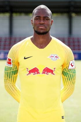 RB Leipzig Fussball Saison 2018-19 Torwart Yvon Mvogo; RasenBallsport Leipzig , Fussball, 1. Bundesliga, Porträttermin 2018 2019 , Leipzig, 10.08.2018. ,