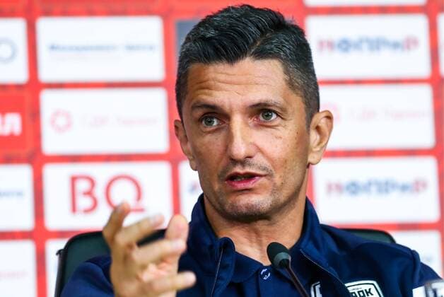 MOSCOW, RUSSIA - AUGUST 13, 2018: FC PAOK Thessaloniki s head coach Razvan Lucescu speaks during a press conference PK Pressekonferenz ahead of a UEFA Champions League qualifying round match against FC Spartak Moscow scheduled for August 14, 2018. Anton Novoderezhkin TASS  TS08CA58