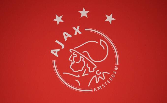 Illustration picture shows the AFC Ajax logo at a press conference PK Pressekonferenz of Belgian soccer team Standard de Liege, Monday 13 August 2018 in Amsterdam, the Netherlands. The team is preparing for the return leg of the third qualifying round of the UEFA Champions League against Dutch club AFC Ajax. VIRGINIExLEFOUR  x05405455x