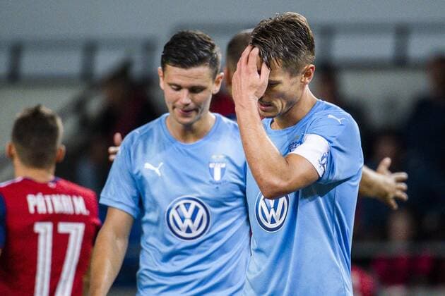 180814 Marcus Antonsson and Markus Rosenberg of Malmö FF looks dejected during the UEFA Champions League qualifying match between Vidi and Malmö FF on August 14, 2018 in Felcsut. Photo: Ludvig Thunman BILDBYRAN kod LT 35516 Copyright: LUDVIGxTHUNMAN BB180814LT129