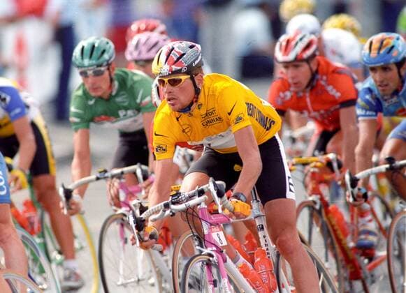 Tour de France 1997. Jan Ullrich im gelben Trikot in Paris am 27.07.1997 im Fahrerfeld