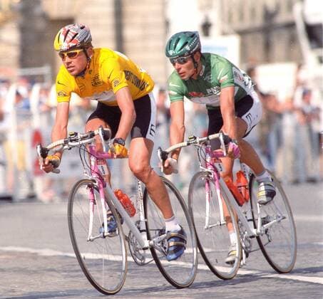 Tour de France 1997. Gesamtsieger Jan Ullrich im gelben Trikot und Erik Zabel im grünen Trikot am 27.07.1997 in Paris