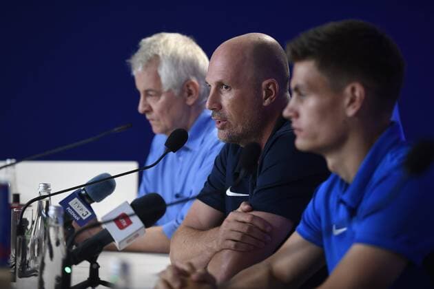 POZNAN,POLAND - AUGUST 15 : Philippe Clement head coach of KRC Genk and Joakim Maehle forward of KRC Genk pictured during press conference PK Pressekonferenz prior to the UEFA Europa League, Third qualifying round, 2 nd leg between KRC Genk and KKS Lech Poznan at the INEA Stadium on August 16, 2018 in Poznan, Poland 15 08 2018 FOOTBALL : Conference De Presse KRC Genk - Poznan - 15 08 2018 PhotoNews Panoramic 