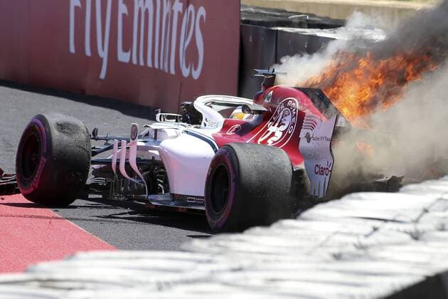 Le Castelleti, Frankreich, 22.06.2018, Formel 1, Formula 1 Pirelli Grand Prix de France, Unfall von Marcus Ericsson (SWE 9) Alfa Romeo Sauber F1 Team, das Fahrzeug brennt ( DeFodi506