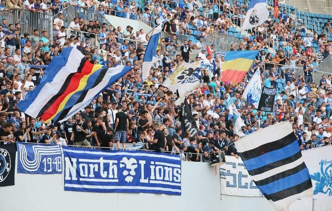 Craiova - RB Leipzig Fussball Euro League Quali Craiova, 16.08.2018, Stadionul Ion Oblemenco, Fussball, UEFA EURO EM Europameisterschaft Fussball League , Qualifikation, 3.Runde, Rückspiel, CS Universitatea Craiova vs. RB Leipzig. , Im Bild; Fans von Craiova. ,