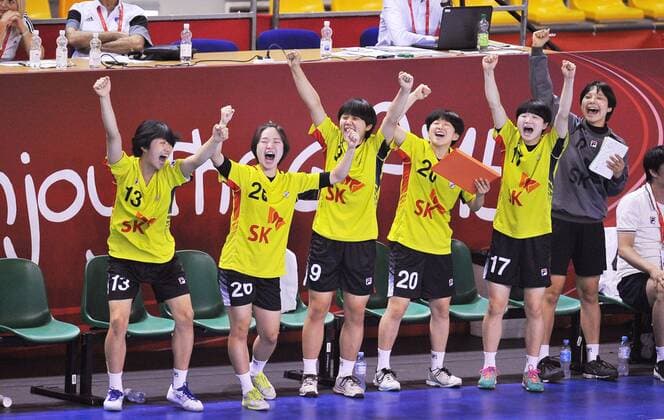 Handball, Damen U18 WM, Deutschland - Südkorea 2018.08.16 Kielce Pilka reczna Mlodziezowe Mistrzostwa Swiata w Pilce Recznej Kobiet do lat 18 Niemcy - Korea N z radosc Korea Foto Lukasz Sobala Press Focus NEWSPIX.PL 2018.08.16 Kielce Handball IHF Youth U18 Womens World Germany - Korea radosc Korea Credit: Lukasz Sobala Press Focus --- Newspix.pl  20180816PF_LS353