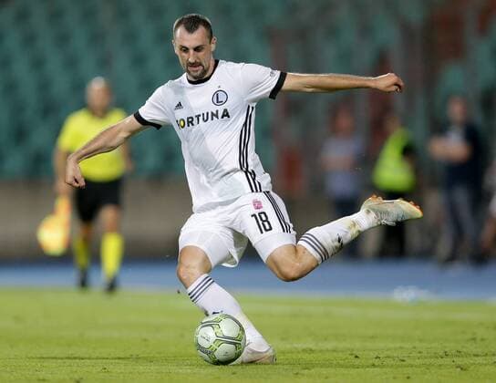 Michal Kucharczyk (Legia 18) Freisteller, Einzelbild, Aktion, Ganzkörper 16.08.2018 Fussball Europa League Qualifikation, 3. Runde, Saison 2018-2019 16.08.2018 LUX, ELQ, F91 Düdelingen (LUX) - Legia Warschau (POL) (Dudelange, Warszawa) Stade Josy Barthel, Luxemburg 