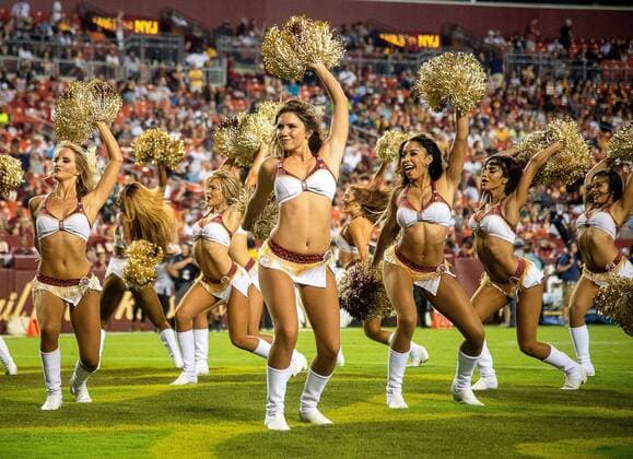 August 16, 2018 - Landover, Maryland, U.S - The Redskins Cheerleaders perform during a preseason matchup between the New York Jets and the Washington Redskins. The Redskins beat Jets 15-13 at FedEx Field in Landover, Maryland. NFL American Football Herren USA 2018 Preseason - Redskins beat Jets 15-13 - ZUMAr118 20180816_zap_r118_013 Copyright: xTomxRothenbergx