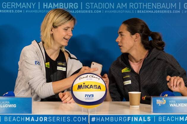 Beach volleyball Beachvolleyball FIVB World Tour Finals Hamburg 2018, 17.08.2018 Laura Ludwig, Kira Walkenhorst (HSV); Beach Volleyball FIVB World Tour Finals Hamburg 2018 am 17.08.2018, Hamburg. *** Beach volleyball FIVB World Tour Finals Hamburg 2018 17 08 2018 Laura Ludwig Kira Walkenhorst HSV Beach Volleyball FIVB World Tour Finals Hamburg 2018 at 17 08 2018 Hamburg xPWx