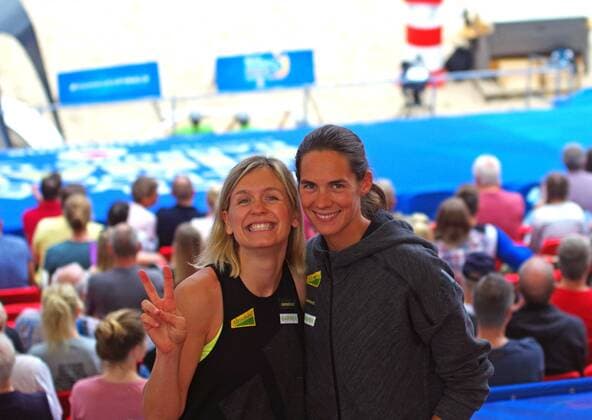 Beachvolleyball FIVB World Tour Finals in Hamburg 2018: Auf Stippviste im Rothenbaumstadion: Laura Ludwig (l.) und Kira Walkenhorst.