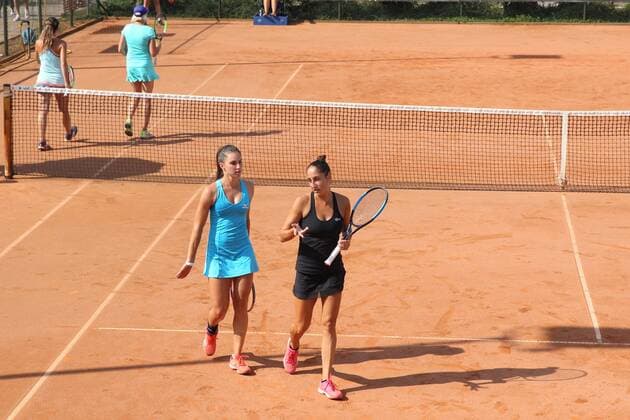 ITF-Tennis, Leipzig Open 2018, Finale Doppel Petra KREJSOVA (CZ) Jesika MALECKOVA (CZ) vs. Cristina DINU (ROU im Bild rechts) Gana POZNIKHIRENKO (UKR im Bild links), Finale Doppel Final Doubles des ITF Tennisturniers Leipzig Open 2018 am 18.08.2018 beim Leipziger Tennisclub LTC, Nordanlage.