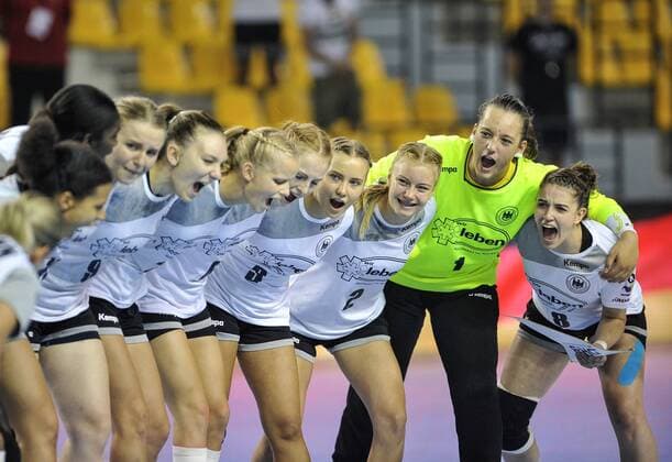 2018.08.18 Kielce Pilka reczna Mlodziezowe Mistrzostwa Swiata w Pilce Recznej Kobiet do lat 18 Hiszpania - Niemcy N z Hymny Foto Rafal Rusek PressFocus 2018.08.18 Kielce Handball IHF Youth U18 Womens World Championship WM Weltmeisterschaft 2018 Spain - Germany Hymny Credit: Rafal Rusek PressFocus NEWSPIX.PL --- Newspix.pl  20180818PF_RR006