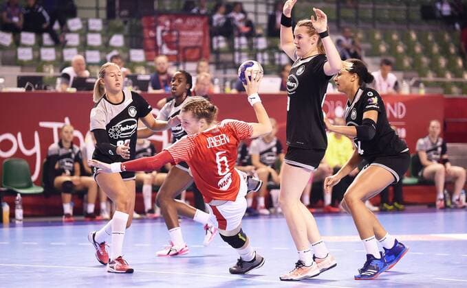 Handball, Damen, U 18 WM, Länderspiel, Deutschland - Dänemark 2018.08.19 Kielce Pilka reczna Mlodziezowe Mistrzostwa Swiata w Pilce Recznej Kobiet do lat 18 Niemcy - Dania N z Naja Frokjaer-Jensen Foto Lukasz Sobala Press Focus 2018.08.19 Kielce Handball IHF Youth U18 Womens World Germany - Denmark Naja Frokjaer-Jensen Credit: Lukasz Sobala Press Focus NEWSPIX.PL --- Newspix.pl  20180819PF_LS131