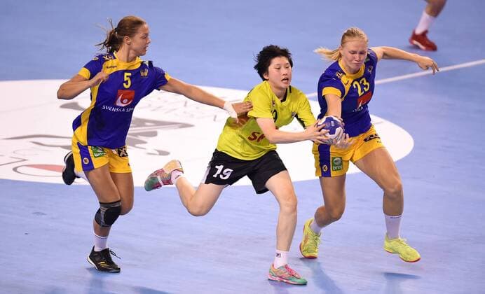 2018.08.19 Kielce Pilka reczna Mlodziezowe Mistrzostwa Swiata w Pilce Recznej Kobiet do lat 18 Korea - Szwecja N z ALM Tova ANDERSSON Isabelle Foto Lukasz Sobala Press Focus 2018.08.19 Kielce Handball IHF Youth U18 Womens World Korea - Sweden ALM Tova ANDERSSON Isabelle Credit: Lukasz Sobala Press Focus NEWSPIX.PL --- Newspix.pl  20180819PF_LS247