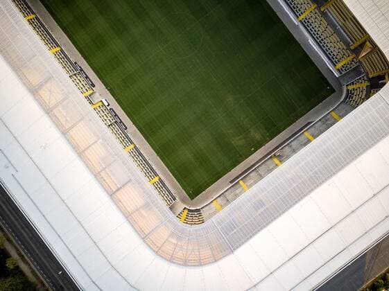 Fußball, Stadiongeschichte SG Dynamo Dresden Luftbildaufnahme vom DDV-Stadion am Abend mit Blick ins Innere. 2. Bundesliga, Saison 2018 19, Mittsoch (15.08.2018), SG Dynamo Dresden