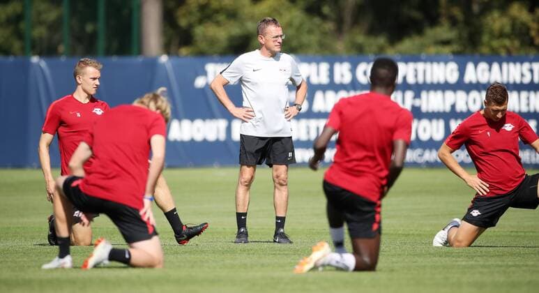 RB Leipzig - Training Fussball Leipzig, 22.08.2018, Red Bull Akademie, Fußball , Rasenballsport Leipzig, Training vor dem Auswärtsspiel in der Euroleague bei Sorja Luhansk. , Im Bild: Trainer Ralf Rangnick, RB Leipzig ,
