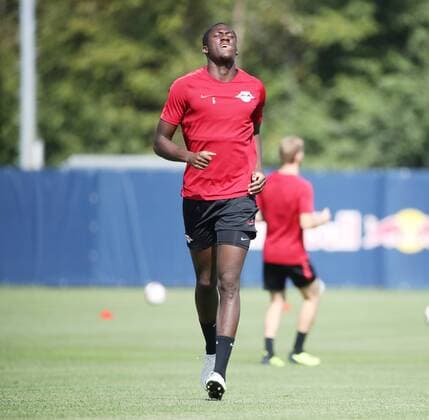 RB Leipzig - Training Fussball Leipzig, 22.08.2018, Red Bull Akademie, Fußball , Rasenballsport Leipzig, Training vor dem Auswärtsspiel in der Euroleague bei Sorja Luhansk. , Im Bild; Ibrahima KonatŽ Konate. ,