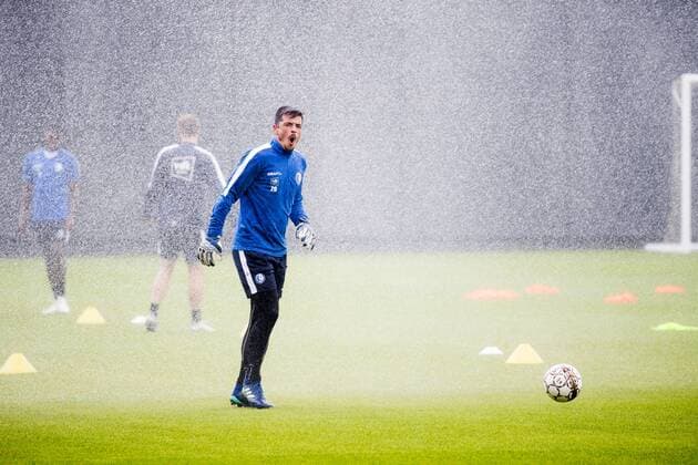 Gent s goalkeeper Yannick Thoelen reacts during a training session of Belgian club KAA Gent ahead of their match against Bordeaux, Wednesday 22 August 2018 in Gent. The team is preparing for the first leg of their play off match against Girondins de Bordeaux for the Europa League competition. JASPERxJACOBS  x05410296x
