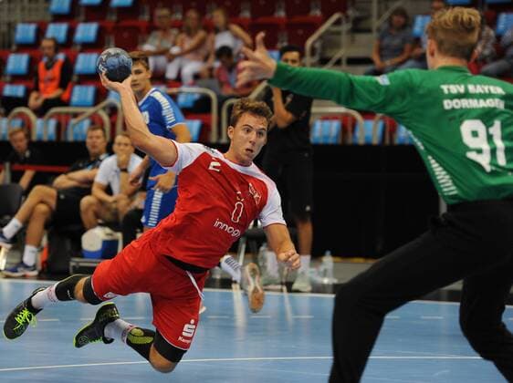 PIXUM Supercup 2018 in Düsseldorf. A-Jgd Finale TuSem Essen - Bayer Dormagen 22.08.2018. Philipp Arens (TuSem) frei vor Tw. Wiese (Dorm.).