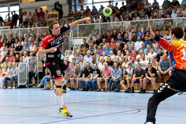 22.08.2018 - Handball -1. Bundesliga DKB HBL - Saison 2018 2019 - Testspiel - Freundschaftsspiel: HC Erlangen HCE - KS Vive Kielce - ThHa - Johannes Sellin (5, HC Erlangen HCE ) Filip Ivic (16, Vive Kielce )